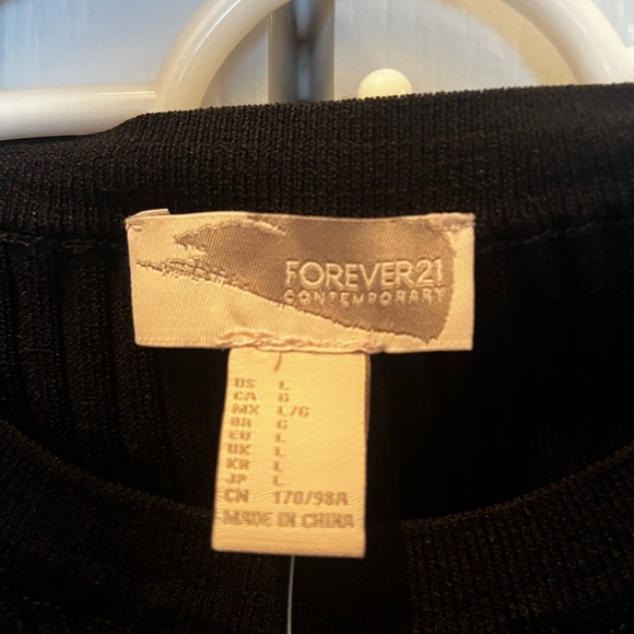 NWT Forever21 Long Sleeve Crop Top - Picture 3 of 9